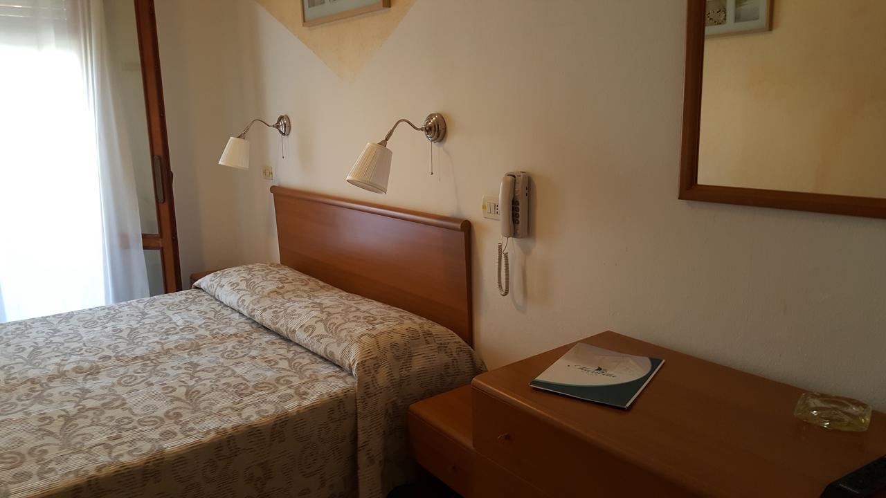 Hotel Marietta Caorle Exterior photo